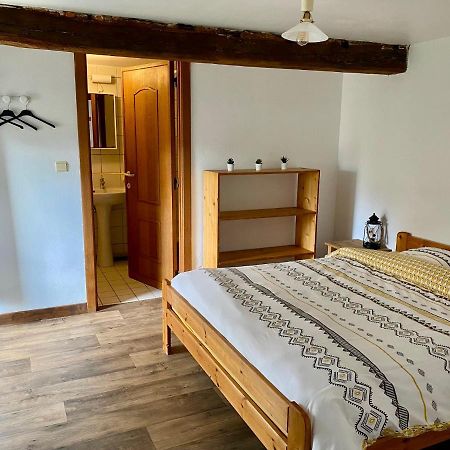 Gîte Wibrin Buitenkant foto